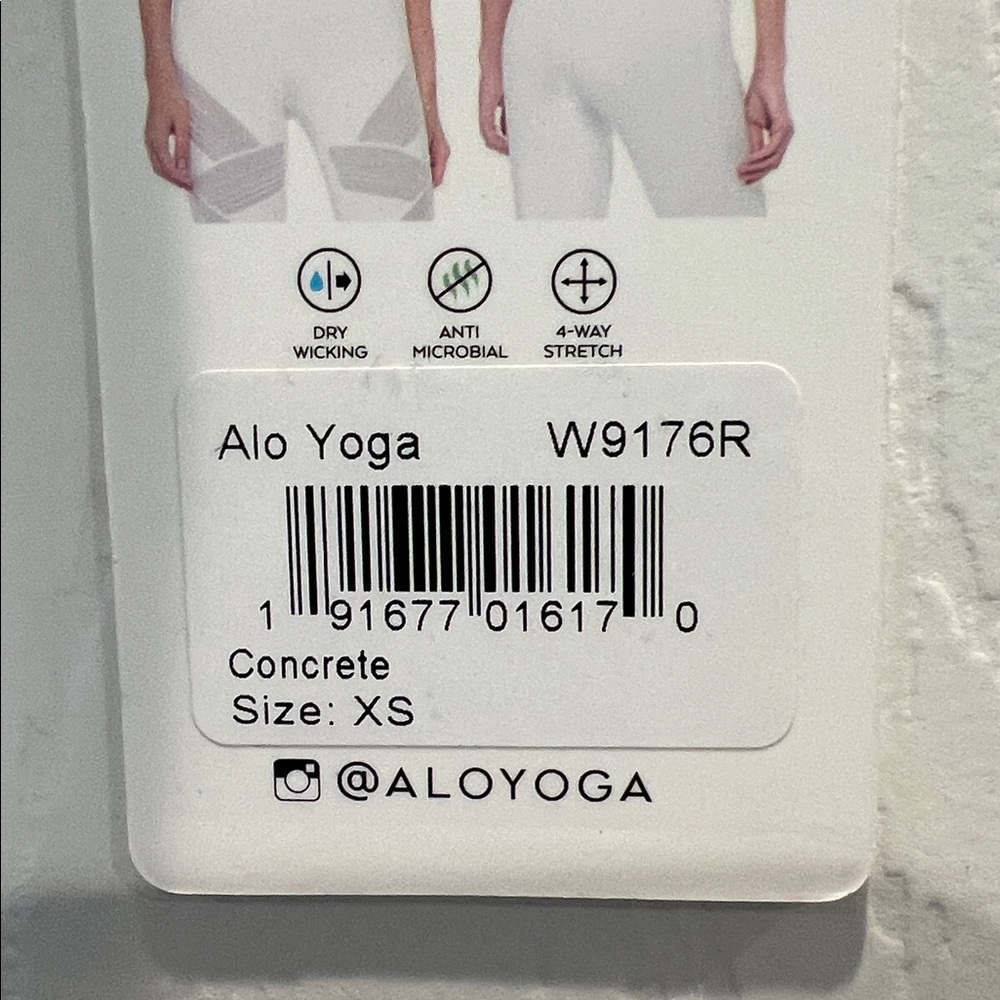 ALO Yoga Charcoal Tank Top - Picture 4 of 10